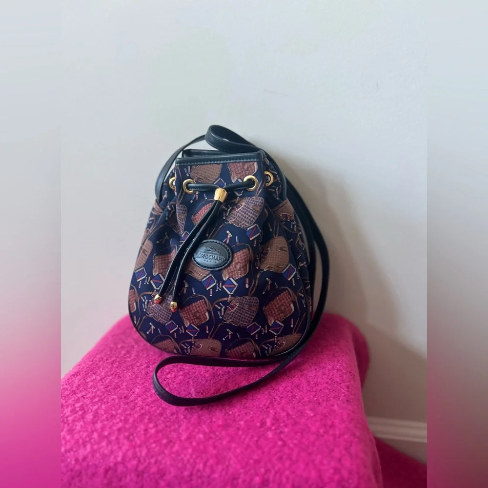 Longchamp crossbody bucket bag, Like New